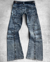 Load image into Gallery viewer, Semantic Design 00s Flared Denim